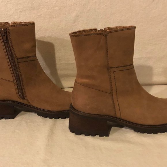 Size 8.5 Relativity Everest Suede/Leather Tan Ankle Boots - Picture 4 of 10